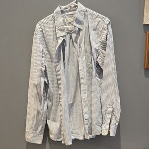 Gap MEN'S Blue and White Striped Button-Up Shirt